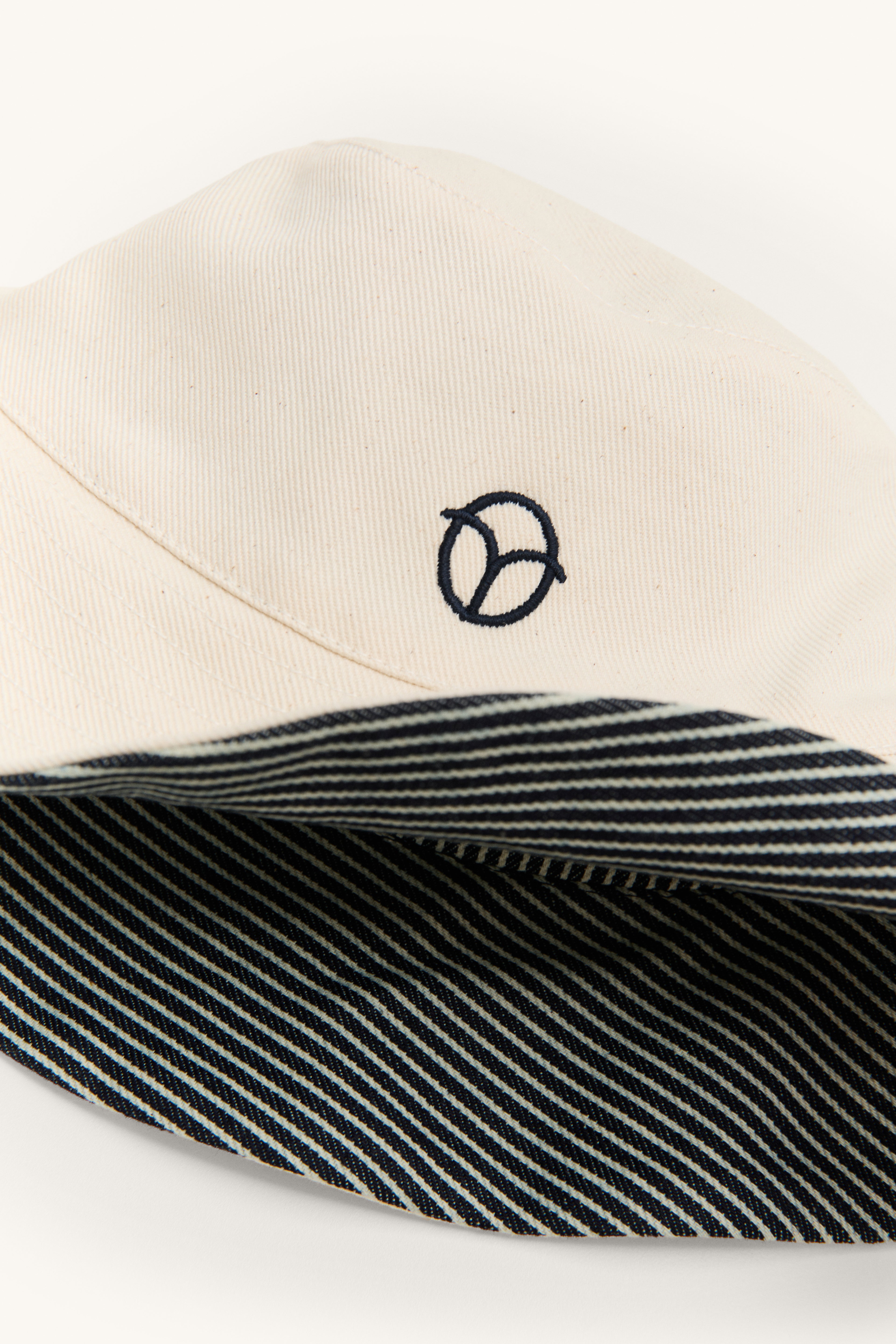GORRO BUCKET REVERSIBLE DENIM